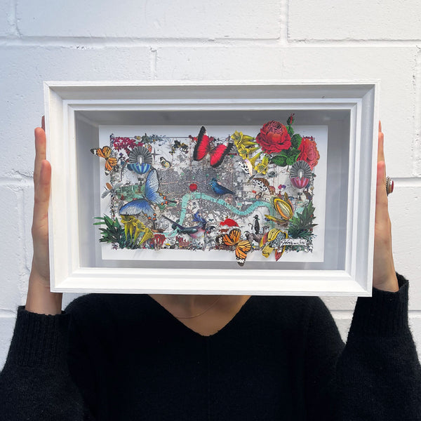 Modern Lundunar Kort - Red Roses - Original Artwork 2021 - Kristjana S Williams Studio