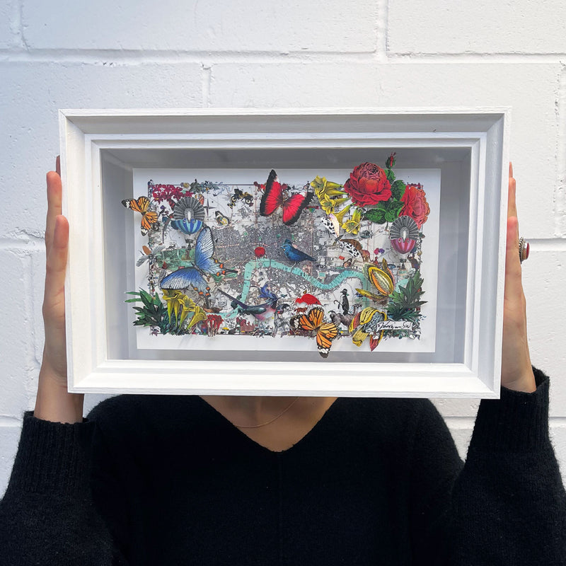 Modern Lundunar Kort - Red Roses - Original Artwork 2021 - Kristjana S Williams Studio